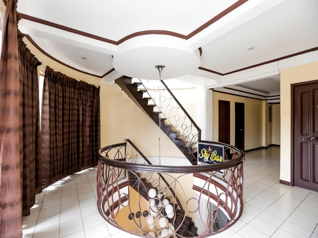 Oyo 759 Royal South Garden Suites Tagaytay City Ngoại thất bức ảnh
