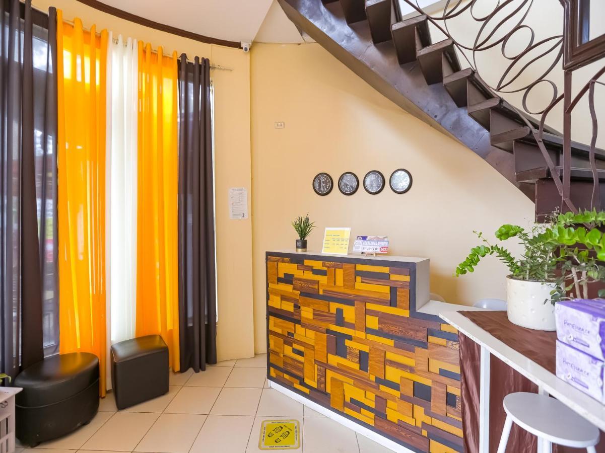Oyo 759 Royal South Garden Suites Tagaytay City Ngoại thất bức ảnh